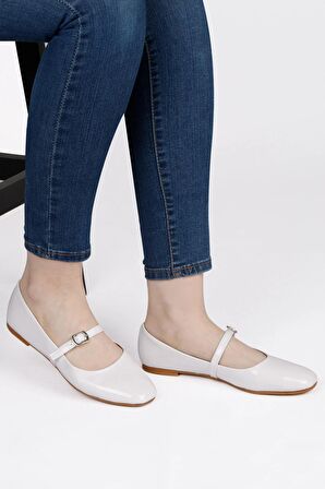 Kadın RUGAN TOKALI BEYAZ BABET AYAKKABI