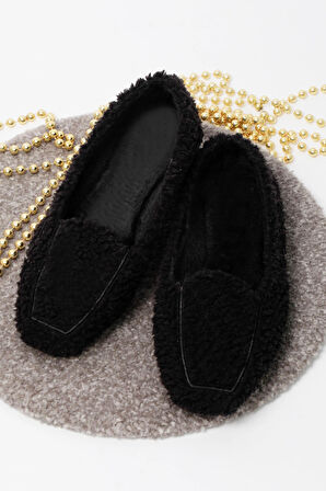 PELUŞ TÜYLÜ YUMUŞACIK RAHAT KADIN EV AYAKKABISI BABET