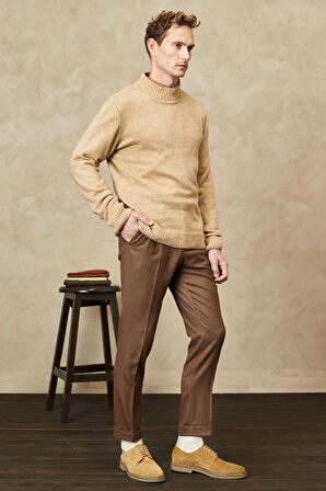 Erkek Kahverengi Standart Fit Normal Kesim Yarım Balıkçı Yaka Triko Kazak