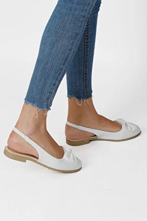 Arkası Açık Lastikli Kurdeleli Babet