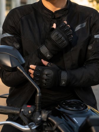 Twist Siyah / Yarım Parmak - Kaymaz Avuç İçi Özellikli Erkek Motosiklet Eldiveni