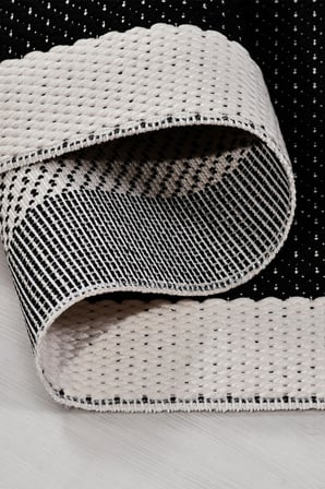 Oslo Modern Sisal Görünümlü Polyester Halı Siyah Ekru Robot Süpürge Uyumlu Kolay Temizlenebilir Mutfak Oturma Koridor