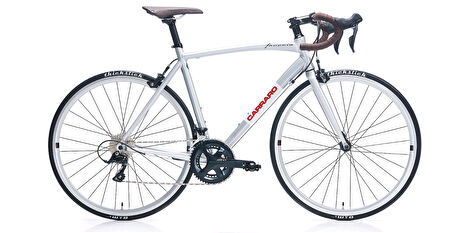 Carraro Freccia Yarış Bisikleti Sora (Gümüş-Beyaz-Kırmızı-Siyah)