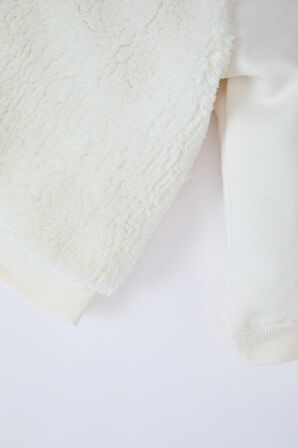 DeFacto Kız Bebek Yılbaşı Temalı 2'li Takım Bisiklet Yaka Pelüş Sweatshirt Beli Lastikli Tayt D6512A524WNWT47