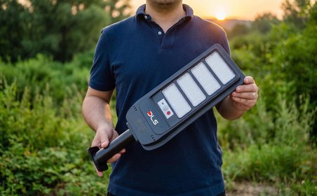5'li Paket DLS 400W Güneş Enerjili Solar Sokak Lambası Hareket Sensörlü LED Bahçe Aydınlatması