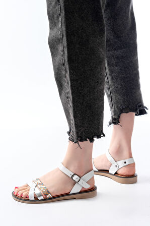 205-015 Beyaz Garni Ortopedik Hakiki Deri Kadın Sandalet