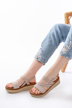 730-152 Bej Örgü Desenli Hakiki Deri Ortopedik Taban Kadın Sandalet 