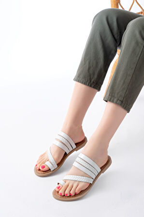 169-160 Beyaz  Örgülü Ortopedik Taban Parmak Arası Hakiki Deri Kadın Terlik