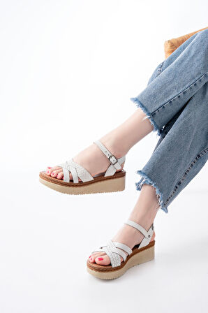 730-138 Beyaz Örgü Hakiki Deri Ortopedik Taban Kadın Sandalet 