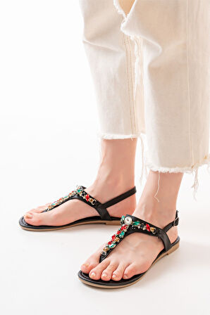 152-1110 Siyah Taşlı Parmak Arası Kadın Sandalet