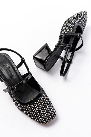 720 Siyah Desenli Arkası Açık Günlük Kadın Sandalet