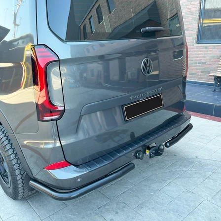 VOLKSWAGEN T7 İLE UYUMLU ARKA TAMPON EŞİĞİ PLASTİK 2025 2026 2027
