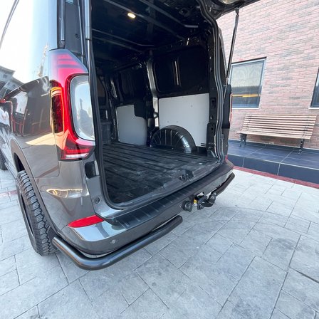 VOLKSWAGEN T7 İLE UYUMLU ARKA TAMPON EŞİĞİ PLASTİK 2025 2026 2027