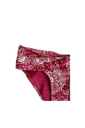 Kırmızı Büküm Bikini altı