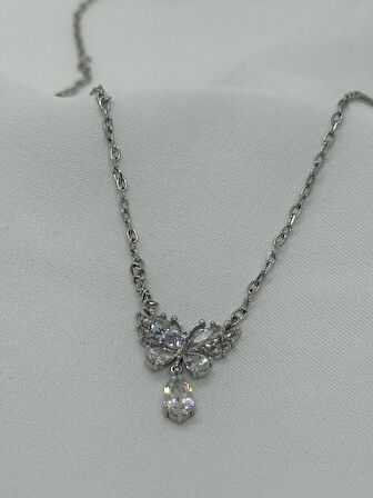 Jewels of Hope Xuping Paslanmaz Çelik Zirkon Taşlı Gümüş Rengi Kelebek Motif Kolye 50 Cm