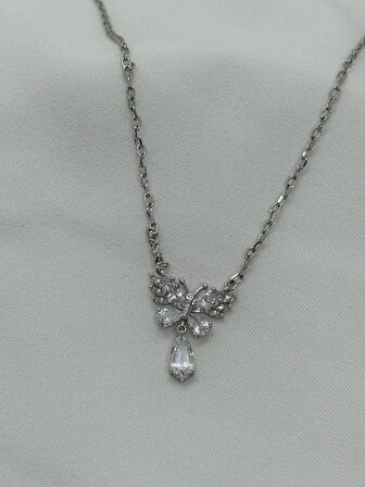 Jewels of Hope Xuping Paslanmaz Çelik Zirkon Taşlı Gümüş Rengi Kelebek Motif Kolye 50 Cm