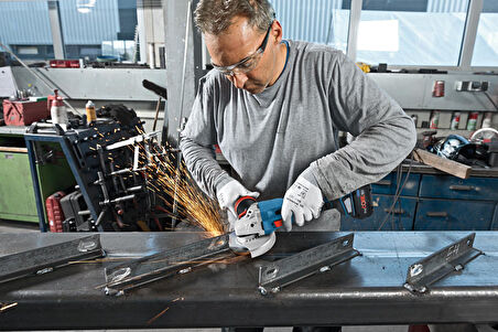 Bosch GWS 18V-15 C Procore 1x5,5Ah Tek Akülü Taşlama