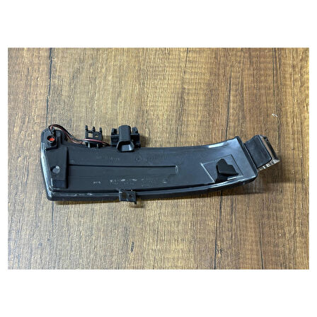 Ayna Sinyali Sağ Mercedes W117 W156 W176 W246 W204 W212