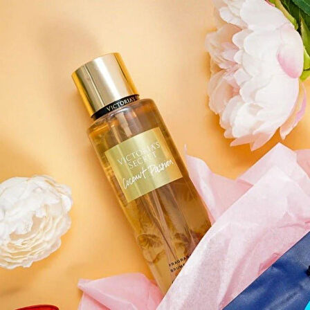 Victoria's Secret Coconut Passion Body Mist  250 ml Vücut Spreyi