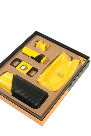 Cohiba Dört Torch Çakmak Küllük Sehpa Kesici Kılıf Sarı Beşli Puro Seti