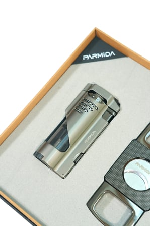 Parmida 3 Torch Gunmetal Çakmak Gunmetal Kesici İkili Puro Seti