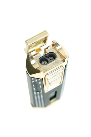 Cohiba Çift Torch Pürmüz Delicili Siyah Beyaz Nokta Desenli Metal Puro Çakmağı
