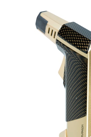 Parmida Tek Torch Pürmüz Karbon Desenli Gold Masa Tipi Metal Puro Çakmağı