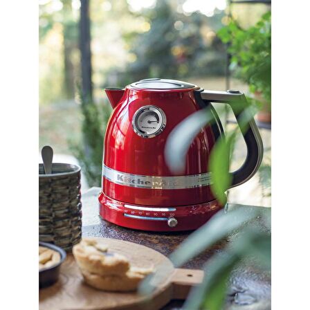 KitchenAid 5KEK1522ECA Artisan Candy Apple 1.5 Litre Kettle