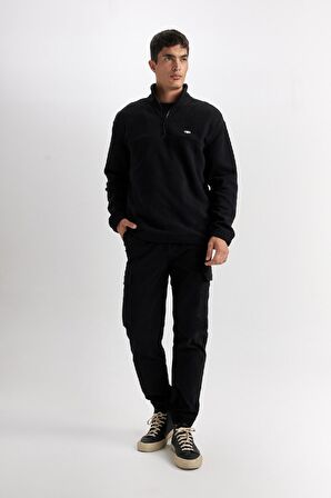 DeFacto Relax Fit Dik Yaka Fermuarlı Polar Sweatshirt D2348AX24AUBK81