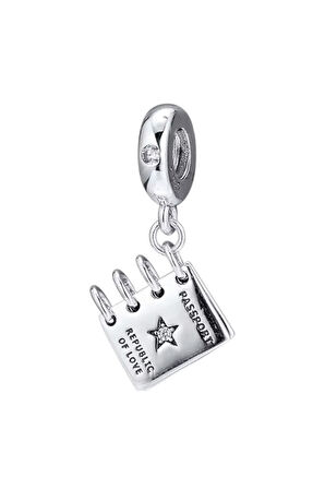 Aşk Cumhuriyeti Pasaport Charm