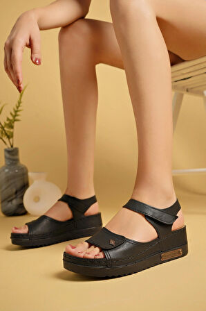 Uway Ortopedik Topuklu Günlük Sandalet