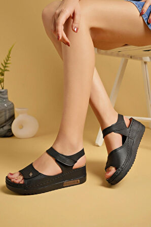 Uway Ortopedik Topuklu Günlük Sandalet