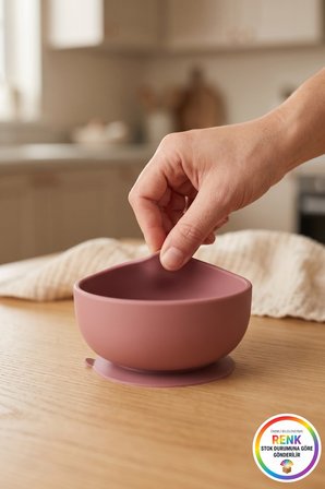 Bebek Vakumlu Mama Kasesi Devrilmez Vantuzlu Taban Silikon Ek Gıda Kabı 12x5,5 Cm Çok Renkli