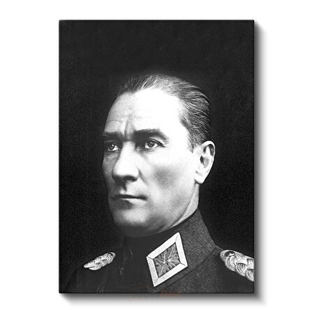 Siyah Fonda Atatürk - Askeri Üniforma Portresi Kanvas Tablo