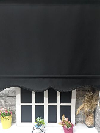 Düz Siyah Stor Perde Etek Dilimli STB--5322