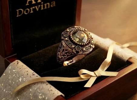 Bronz Vintage Kadın Yüzük Otantik Bakır Takı Zultanit Taşı Yuvarlak Kesim Queen Model Ayarlanabilir 