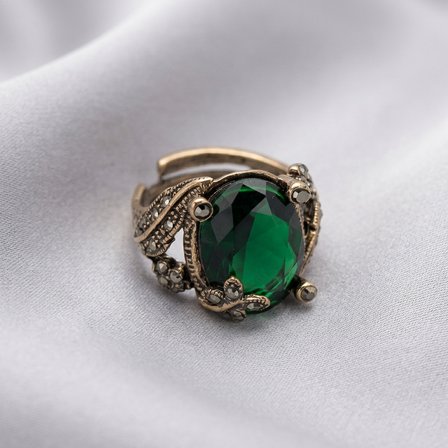 Bronz Vintage Kadın Yüzük Otantik Bakır Takı Yeşil Kristal Oval Taş Kelebekli Ayarlanabilir