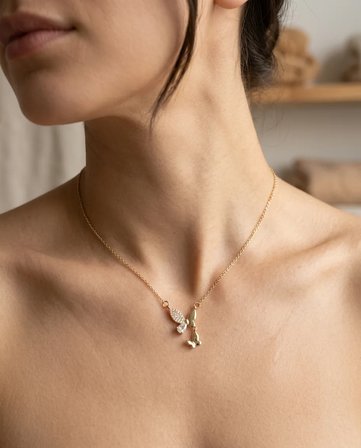 316L Çelik Zincir Gold Renk Kelebek Model Kadın Kolye Şık Takı