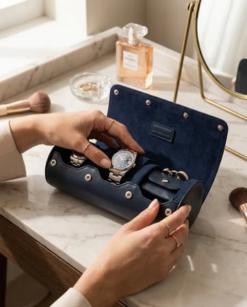 Premium Lacivert Deri 3'lü Rulo Saat Kutusu | Lüks Seyahat Tipi Saat Çantası ve Düzenleyici