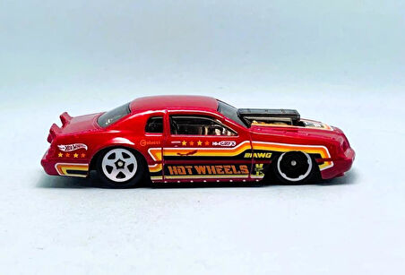 Hot Wheels Tekli Arabalar 86 Ford Thunderbird Pro Stock HKK03