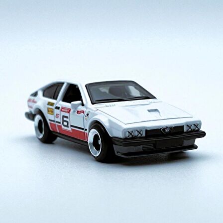 Hot Wheels Tekli Arabalar Alfa Romeo GTV6 3.0 HKJ83