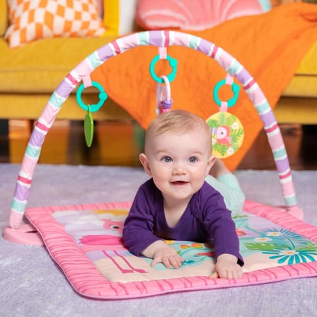 Bright Starts Pink Palms Tiki Oyuncak Çubuklu Bebek Jimnastik Aktivitesi Ve Yüz Üstü Geçirilen Zaman Matı