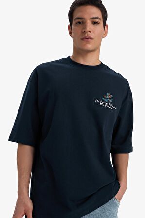 DeFacto %100 Pamuk Loose Fit Bisiklet Yaka Sırt Baskılı Kısa Kollu Tişört B4320AX25SMNV239