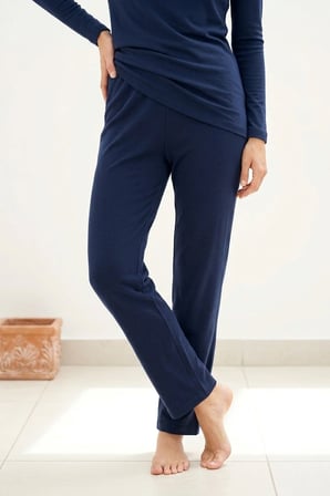 Kadın Pamuklu Uzun Kollu Üç Düğmeli Biyeli Soft Örme Yumuşak Pijama Takımı