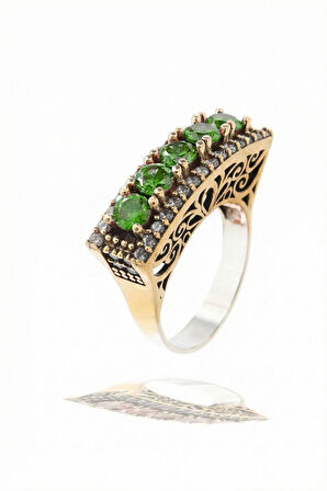 Beştaş Serisi Yeşil Yeşim Taşlı Otantik 925 Ayar Gümüş Kadın Yüzük