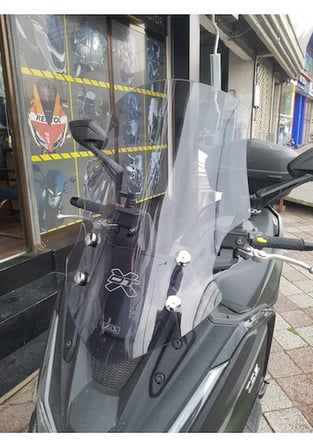 Zeus Motor Kymco Dtx 360 Açık Füme Ön Cam 61cm 4mm Motosiklet Ön Cam