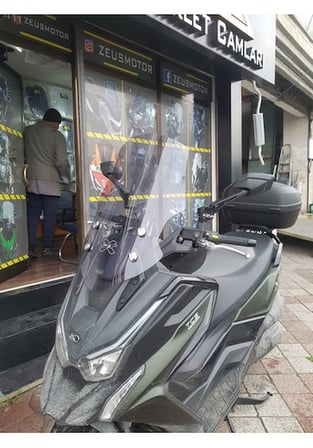 Zeus Motor Kymco Dtx 360 Açık Füme Ön Cam 61cm 4mm Motosiklet Ön Cam