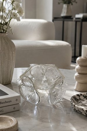 Lüks El Yapımı Kristal Cam Çiçek Dekoratif Obje – El Kesmesi Kristal Top Detaylı