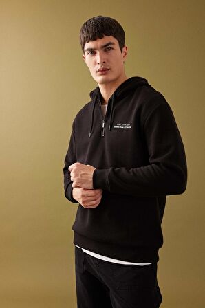 DeFacto Oversize Geniş Kalıp Yarım Fermuarlı Kapüşonlu Sırt Baskılı Sweatshirt B4804AX24SPBK81