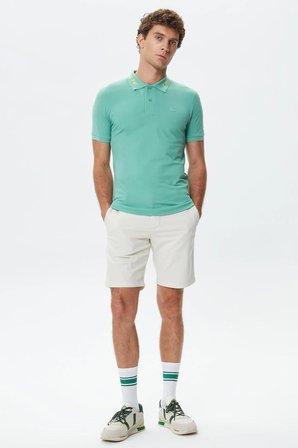 Lacoste Men's Slim Fit Organic Cotton Bermuda Shorts Erkek Dar Kesim Organik Pamuk Bermuda Şort Krem